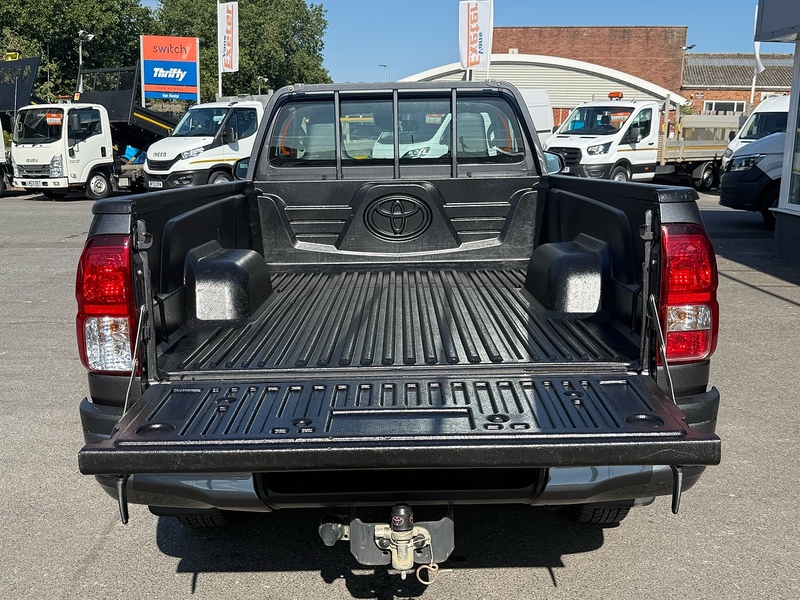 Toyota Hilux D-4D Active Narrow Body - U7045