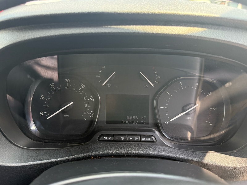 Vauxhall Vivaro Turbo D 3100 Pro L2H1 - U7048