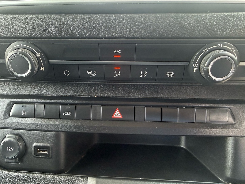 Vauxhall Vivaro Turbo D 3100 Pro L2H1 - U7048
