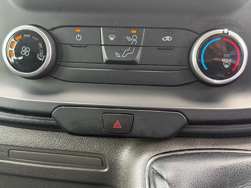 Ford Transit 350 EcoBlue Leader - U7051