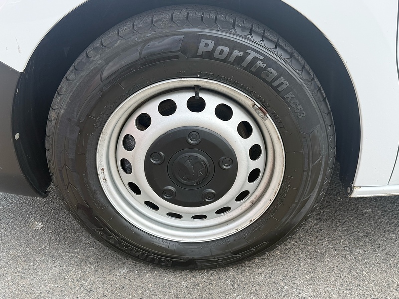 Vauxhall Vivaro Turbo D 2900 Prime - U7066