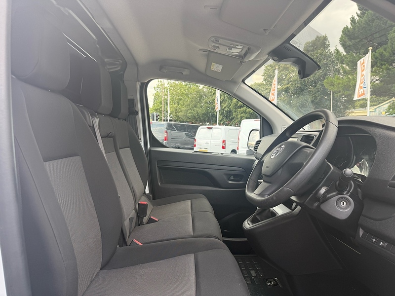 Vauxhall Vivaro Turbo D 2900 Pro L2H1 - U7069