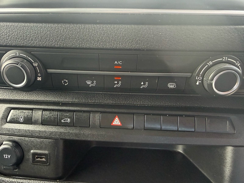 Vauxhall Vivaro Turbo D 2900 Pro L2H1 - U7069