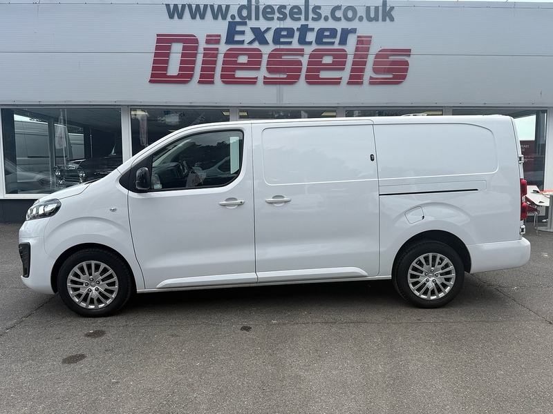 Vauxhall Vivaro Turbo D 2900 Pro L2H1 - U7069