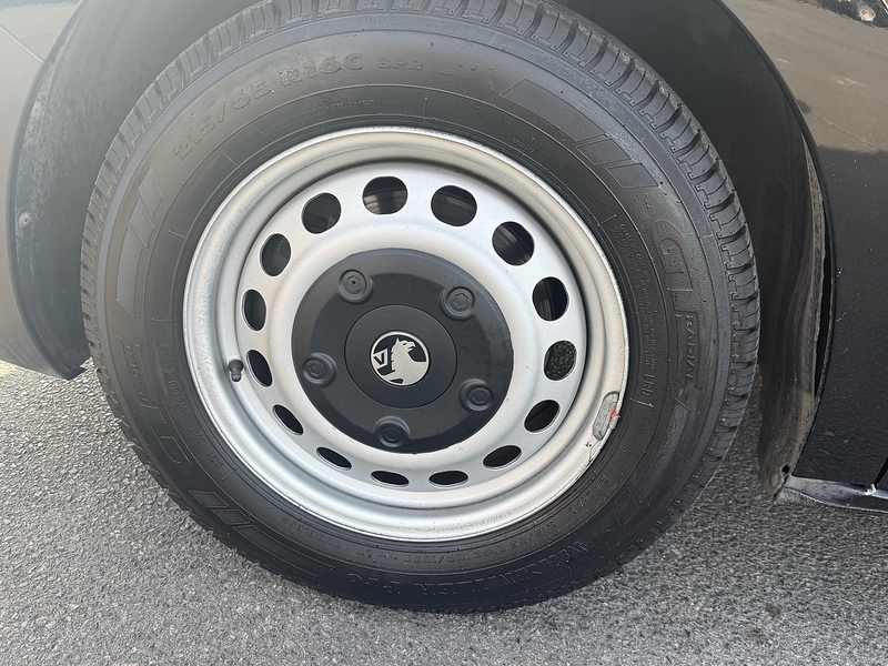 Vauxhall Vivaro Turbo D Prime - U7070