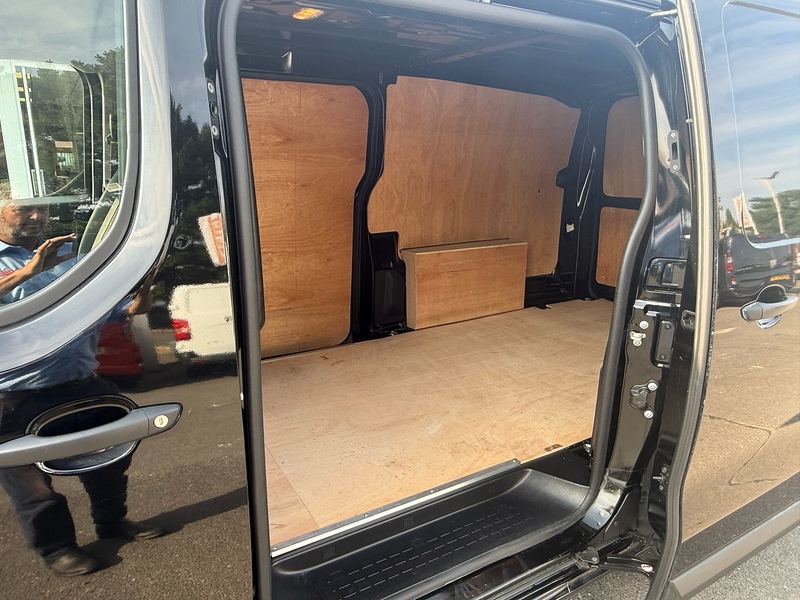 Vauxhall Vivaro Turbo D Prime - U7070