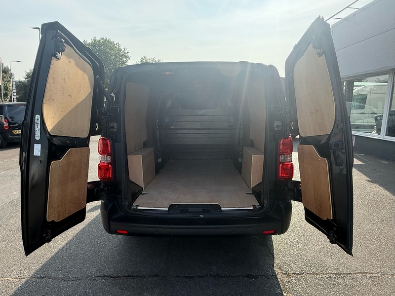 Vauxhall Vivaro Turbo D Prime - U7070