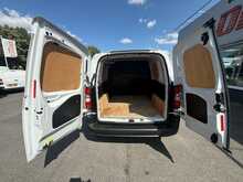 Citroen Berlingo BlueHDi 650 Enterprise Edition M - U7074