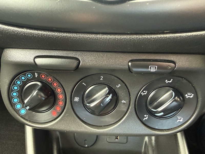 Vauxhall Corsa Van CDTi ecoFLEX - U7075
