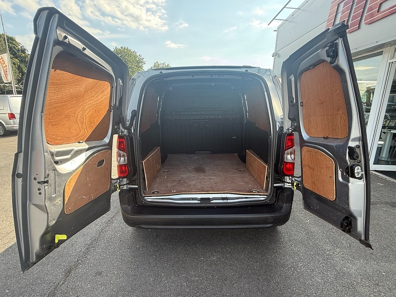 Toyota PROACE CITY BlueHDi Active L1 Twin Side Doors - U7078