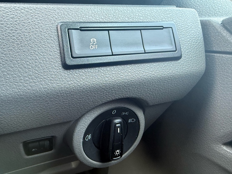 Volkswagen Transporter TDI T28 Startline - U7080