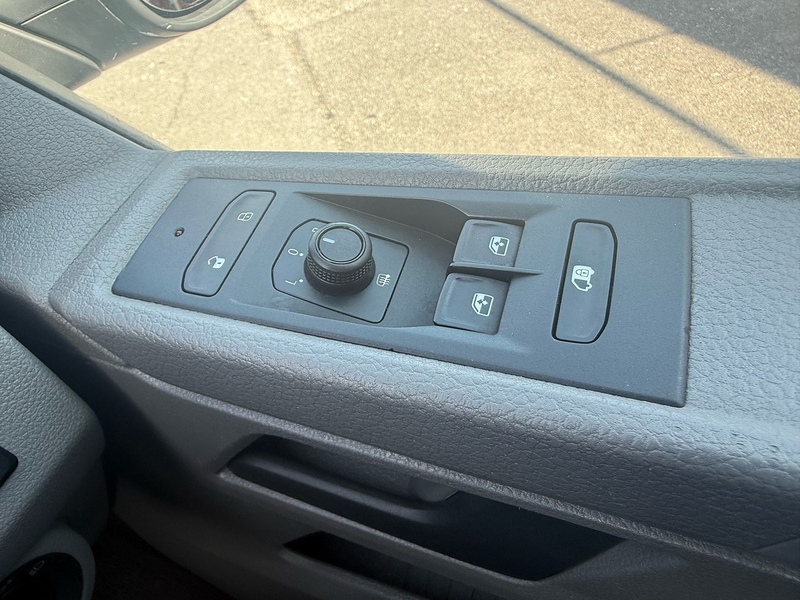 Volkswagen Transporter TDI T28 Startline - U7080