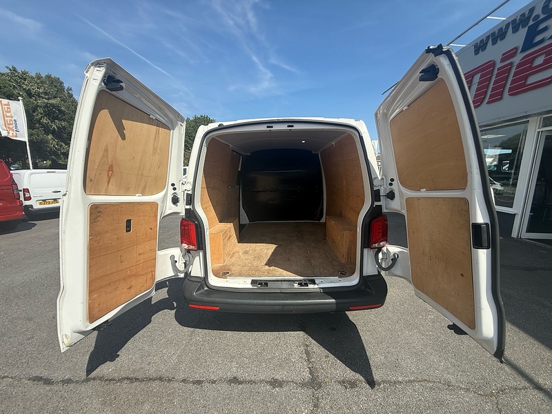 Volkswagen Transporter TDI T28 Startline - U7080