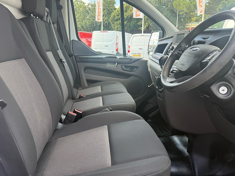 Ford Transit Custom 300 EcoBlue Leader - U7082