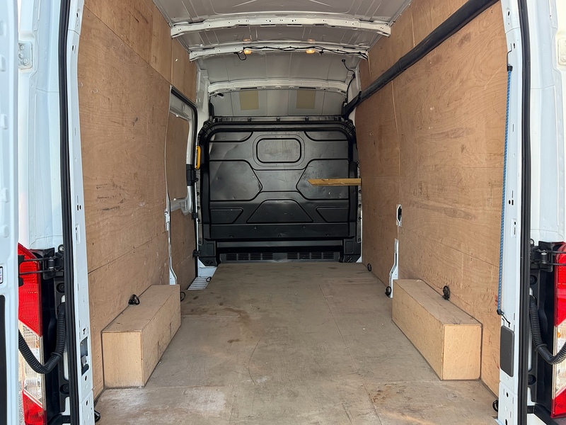 Ford Transit 350 EcoBlue Leader RWD - U7084