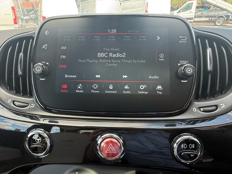 Fiat 500 Dolcevita 1.0 MHEV - U7085