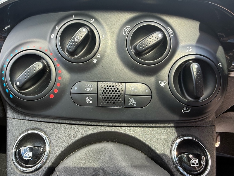 Fiat 500 Dolcevita 1.0 MHEV - U7085