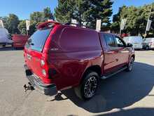 Toyota Hilux D-4D Invincible 2.8 AUTO - U7091