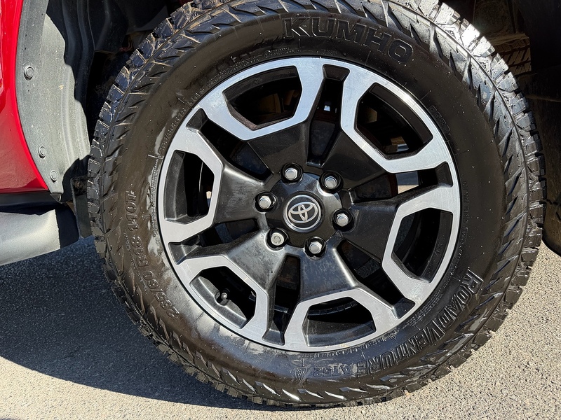 Toyota Hilux D-4D Invincible 2.8 AUTO - U7091