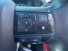 Toyota Hilux D-4D Invincible 2.8 AUTO - U7091