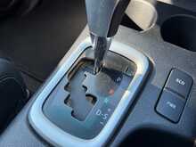 Toyota Hilux D-4D Invincible 2.8 AUTO - U7091