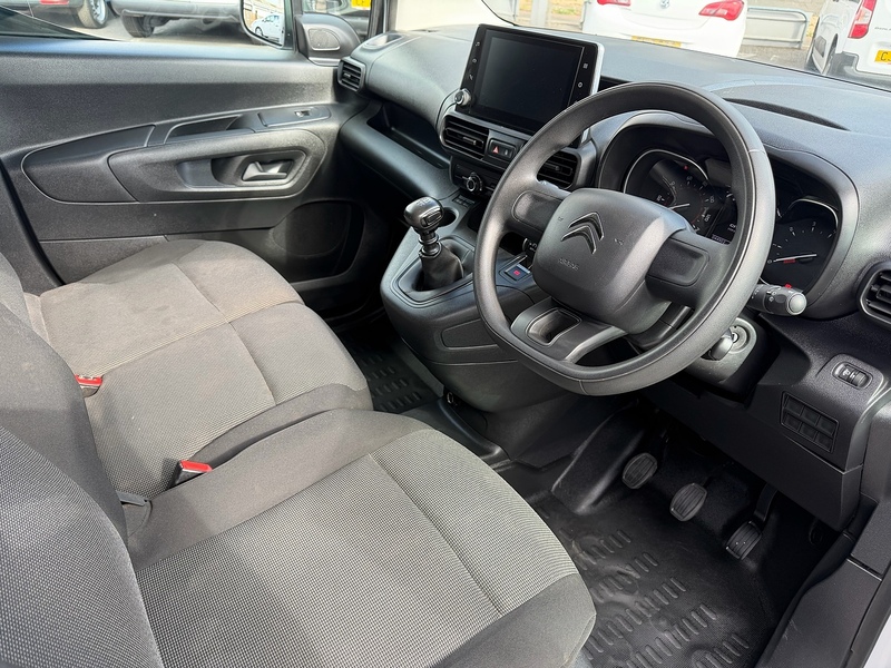 Citroen Berlingo BlueHDi 950 Enterprise Edition XL - U7098