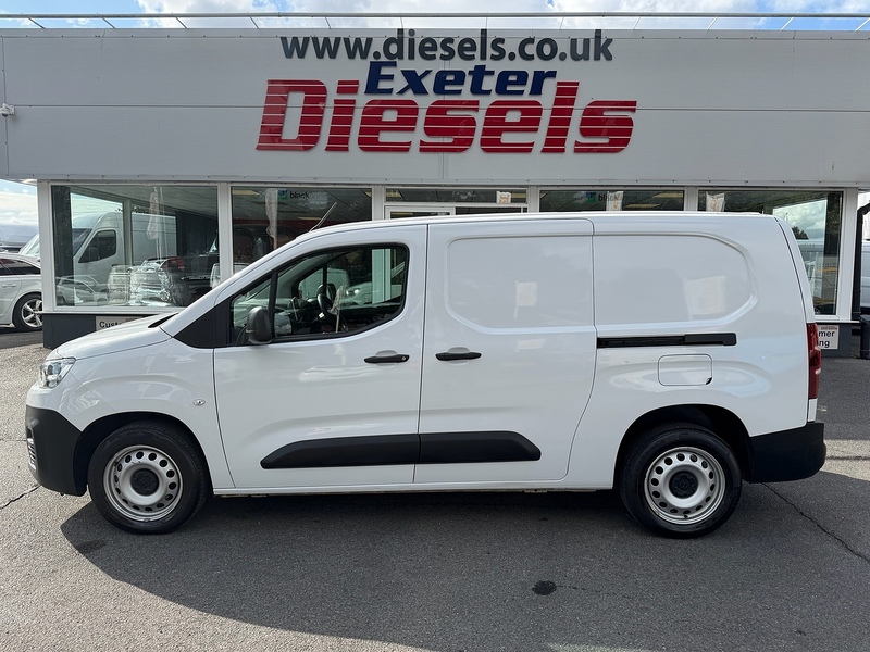 Citroen Berlingo BlueHDi 950 Enterprise Edition XL - U7098