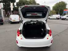 Ford Fiesta Van TDCi - U7110