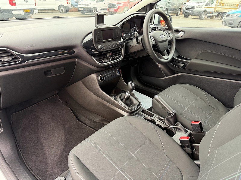 Ford Fiesta Van TDCi - U7110