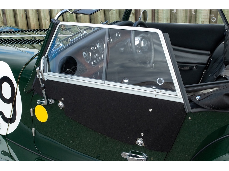 Morgan Plus Four i - U7112