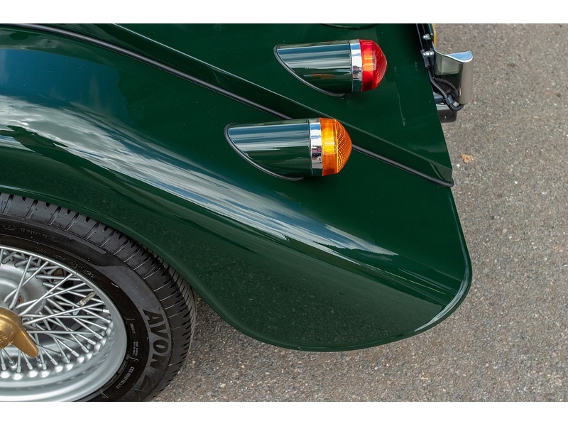 Morgan Plus Four i - U7112