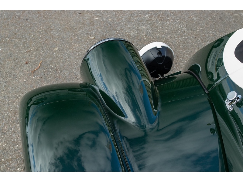 Morgan Plus Four i - U7112