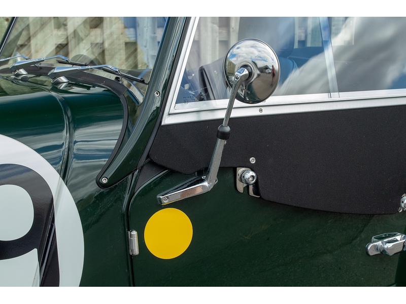 Morgan Plus Four i - U7112