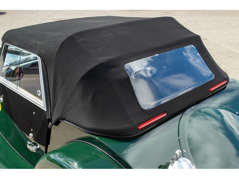 Morgan Plus Four i - U7112