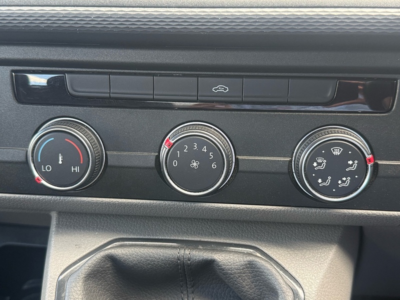 Volkswagen Transporter  - U7118