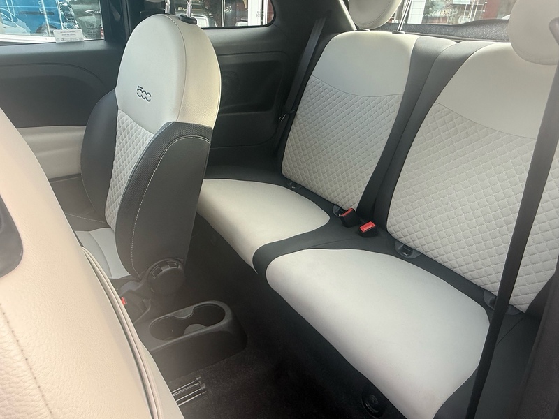 Fiat 500 MHEV Dolcevita - U7120