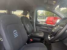 Ford Tourneo Custom 320 EcoBlue Active 170ps L2 - U7130