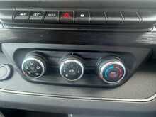 Nissan Primastar dCi 30 Tekna - U7135