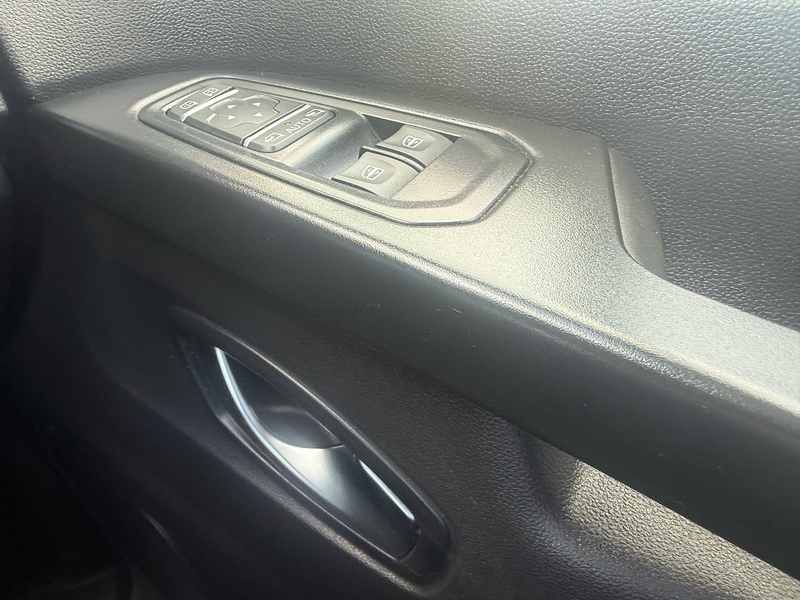 Nissan Primastar dCi 30 Tekna - U7135