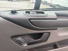 Ford Transit Custom 300 EcoBlue Leader - U7141