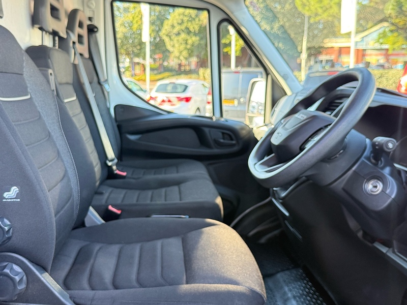 Iveco Daily D HPI 14V 35S 3000 (136PS) Panel Van - U7145