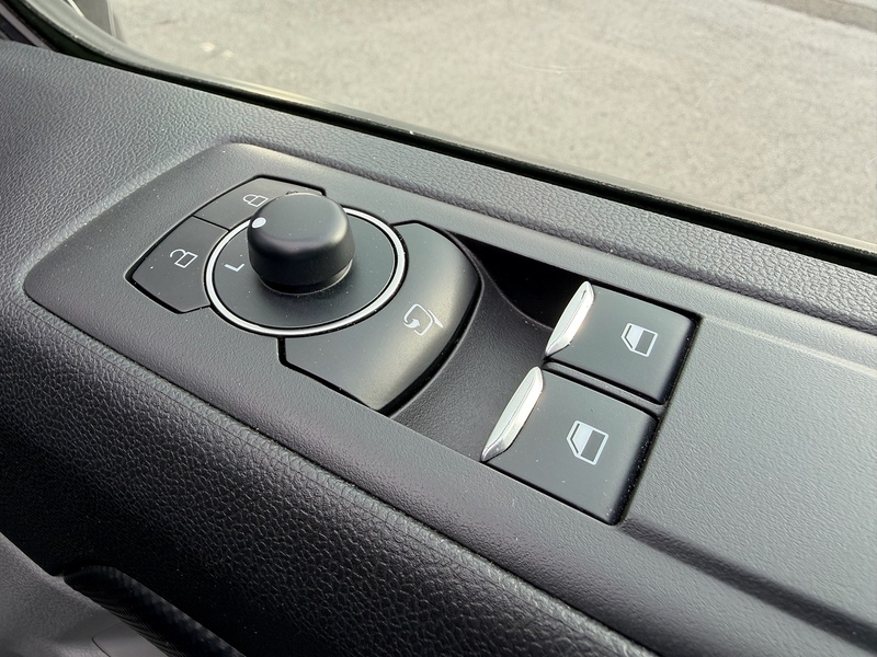 Ford Transit Custom 340 Duratec Limited 2.5 PHEV L2 - U7156