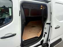 Citroen Berlingo BlueHDi 950 Enterprise Edition XL - U7164