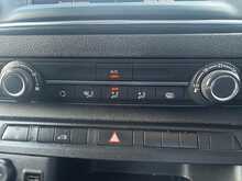Vauxhall Vivaro Turbo D 3100 Pro L2 H1 (145) - U7167