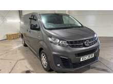 Vauxhall Vivaro Turbo D 3100 Sportive L2 H1 (145PS) - U7178