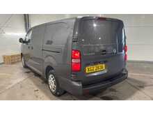 Vauxhall Vivaro Turbo D 3100 Sportive L2 H1 (145PS) - U7178