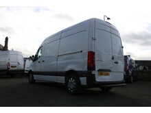 2022 MERCEDES SPRINTER MWB NEW SHAPE *NO VAT* LOW MILES 60k YEARS MOT