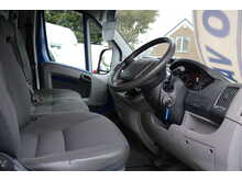 2009 CITROEN RELAY *NO VAT* LOW MILES ONE OWNER YEARS MOT SUPERB CONDITION transit