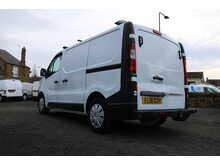 2016 VAUXHALL VIVARO *NO VAT* LOW MILES NEW SHAPE YEARS MOT EXCELLENT CONDITION trafic