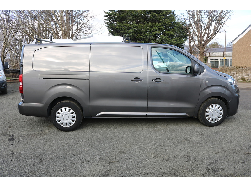 Vauxhall Vivaro L2h1 2700 Sportive S/S - U28057